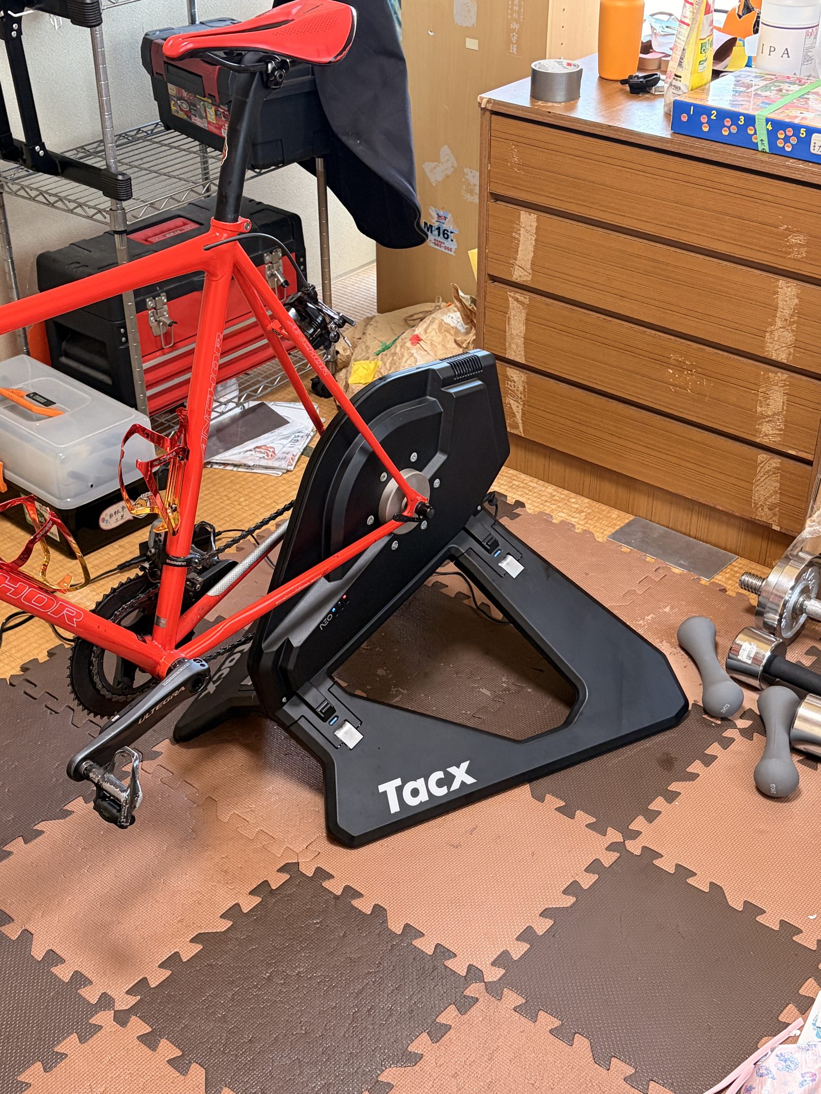 アンカーRNC7を設置したTacx NEO Smart